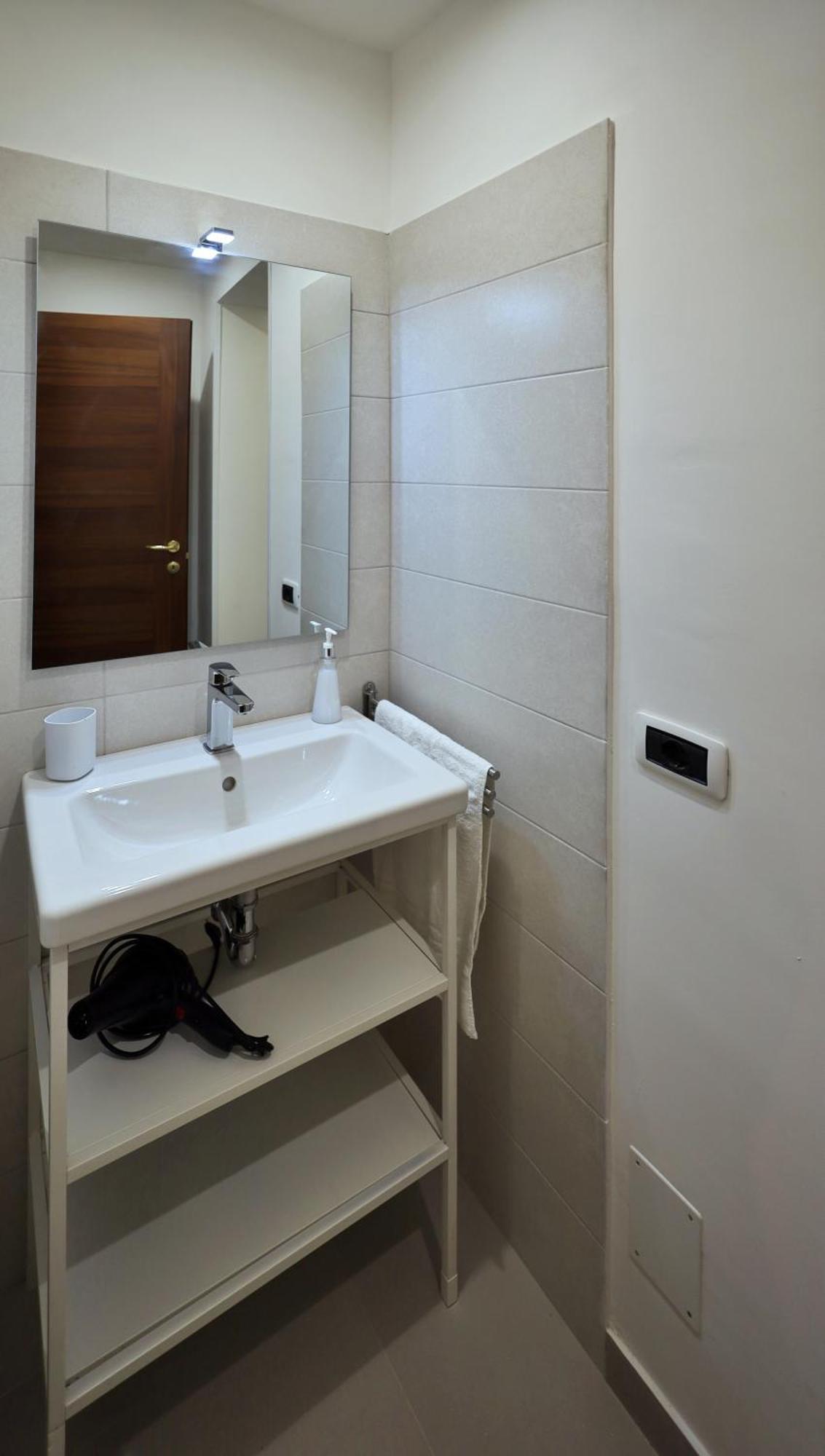 Cataneasy Rooms Exterior photo